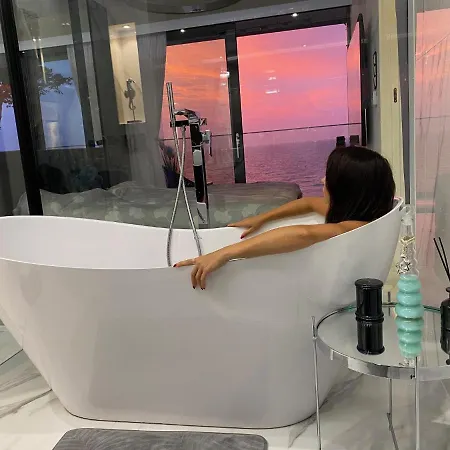 Exclusive アパート