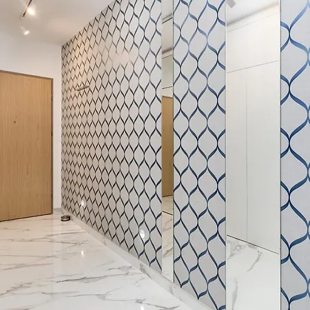Exclusive Apartment *