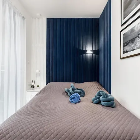 Apartment Exclusive Rewal